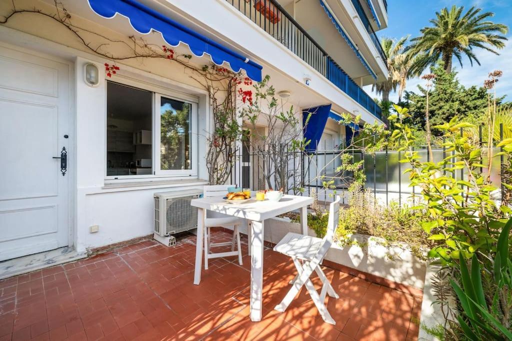 L'Oiseau Bleu - Terrasse - Parking Collectif - Climatisation Menton Buitenkant foto